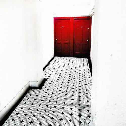 concealer. - This Room Could Be Heaven.