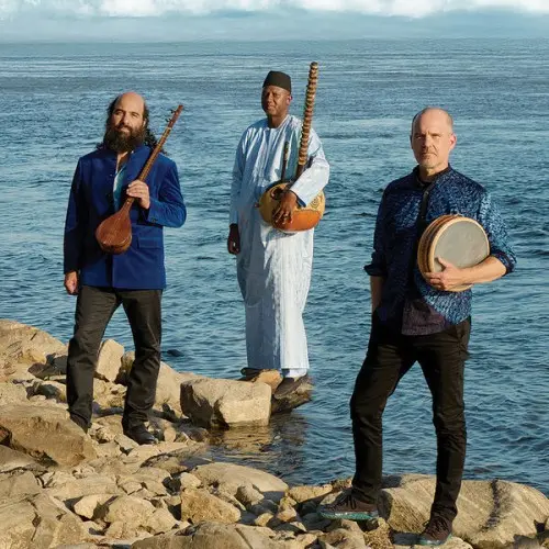 Constantinople, Ablaye Cissoko, Kiya Tabassian / Estuaire